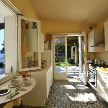 Villa Al *